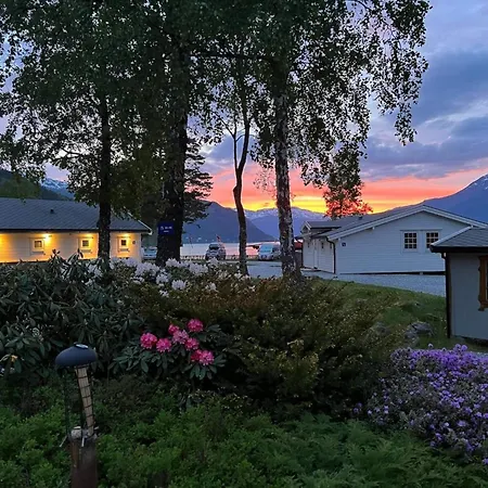Holiday home Family-friendly In Kinsarvik